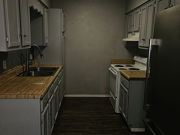 5th image of 108 Love St #G3