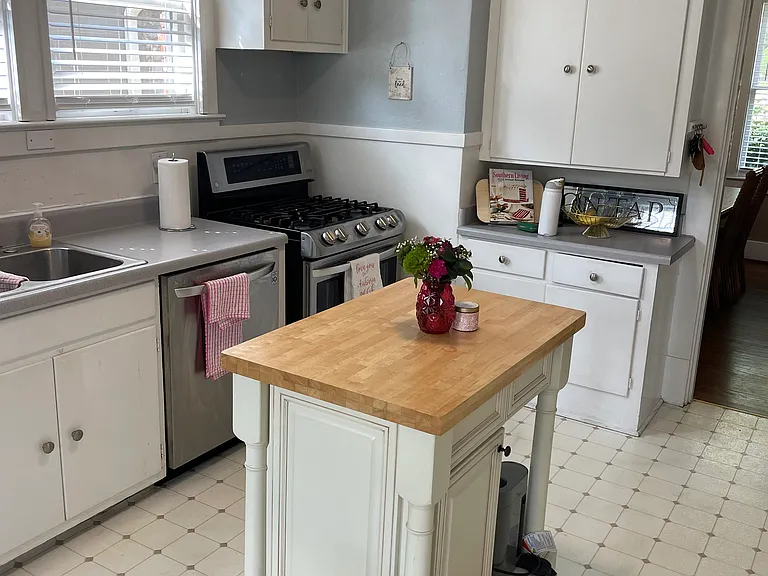 2815 W Linden Ave — Photo 2