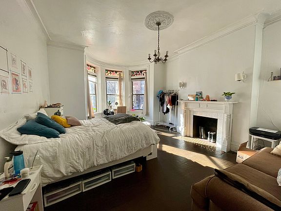 2nd image of 73 Westland Ave #7