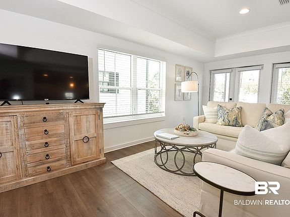 4th image of 4629 Casablanca Dr