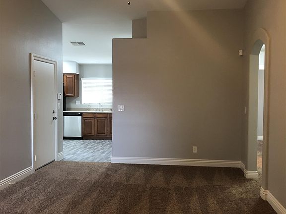 4th image of 5431 Golden Barrel Ave