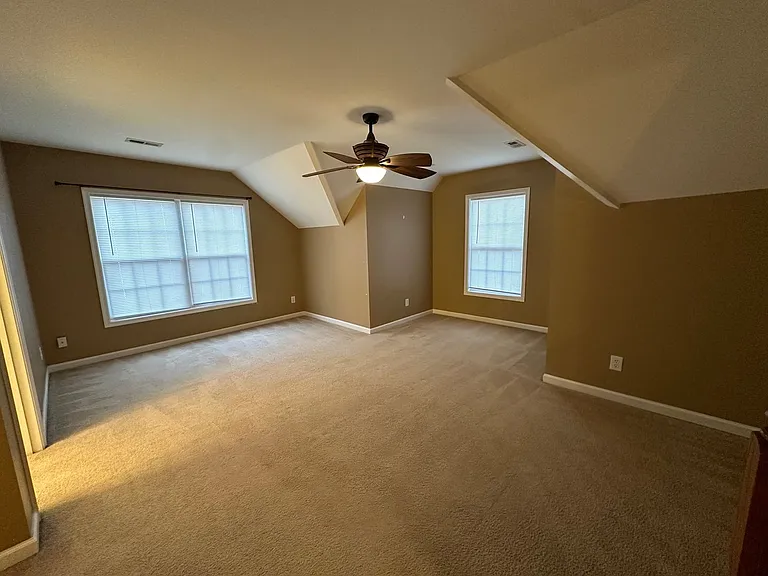 303 Princess Anne Cir — Photo 7