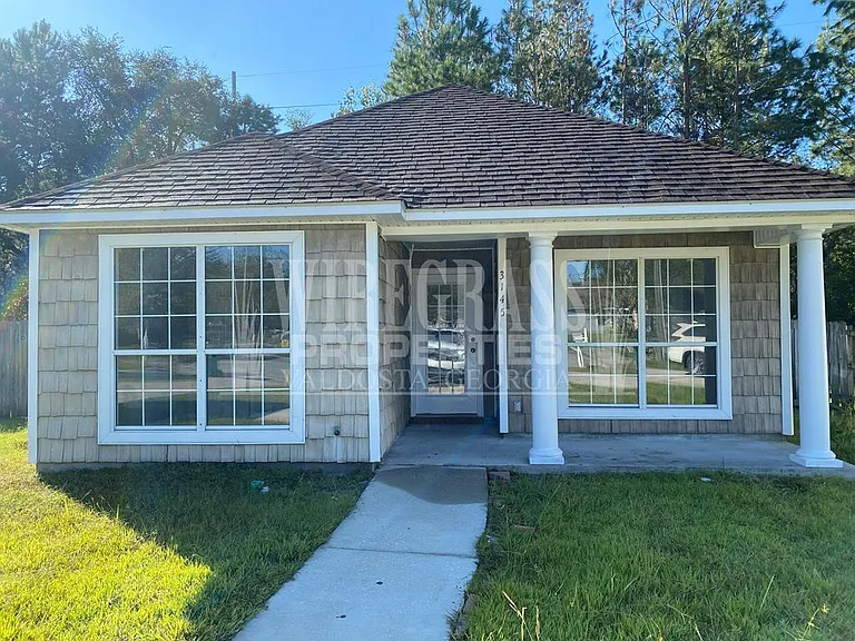 3145 Vanelle Dr — Photo 8