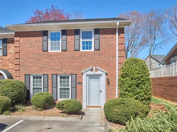 2909 Burke Place Ct, Winston Salem, NC 27103