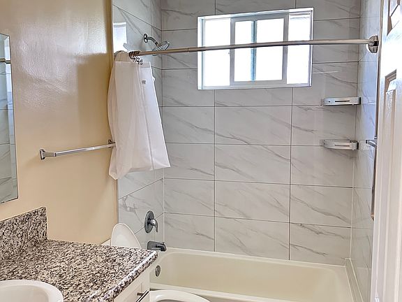 2nd image of 3534 Perlita Ave #6