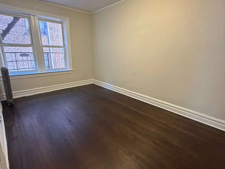 323 Park Ave #5 — Photo 6