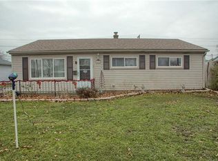 15220 Leland St, Roseville, MI 48066