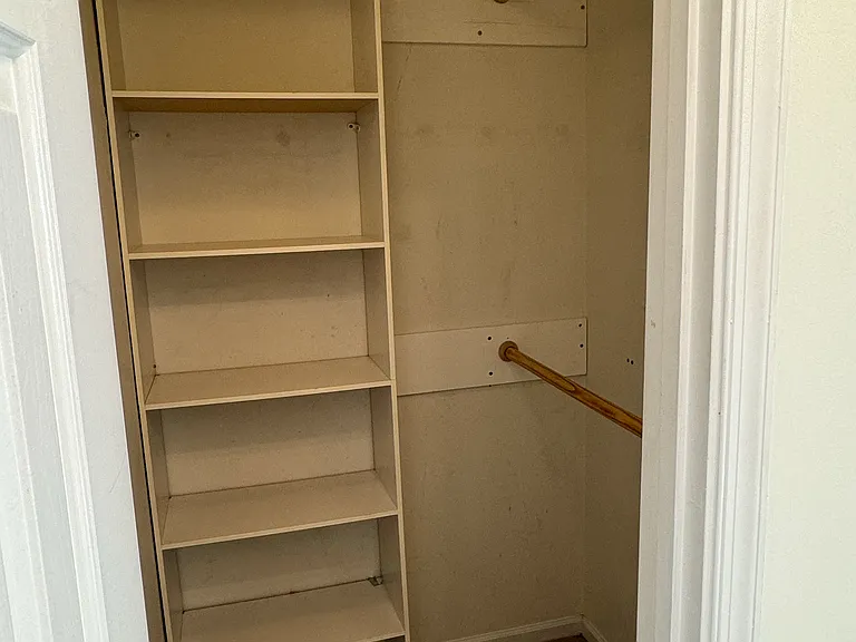 12103 Greenwood Ct #201 — Photo 35