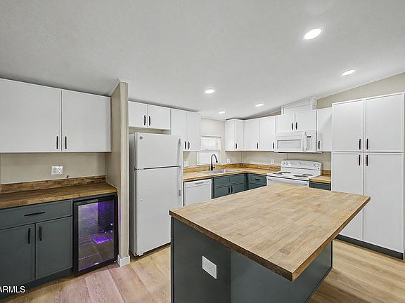3rd image of 7451 W CABALLERO Court