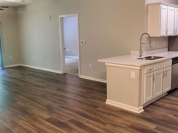 4th image of 4950 Key Lime Dr #104