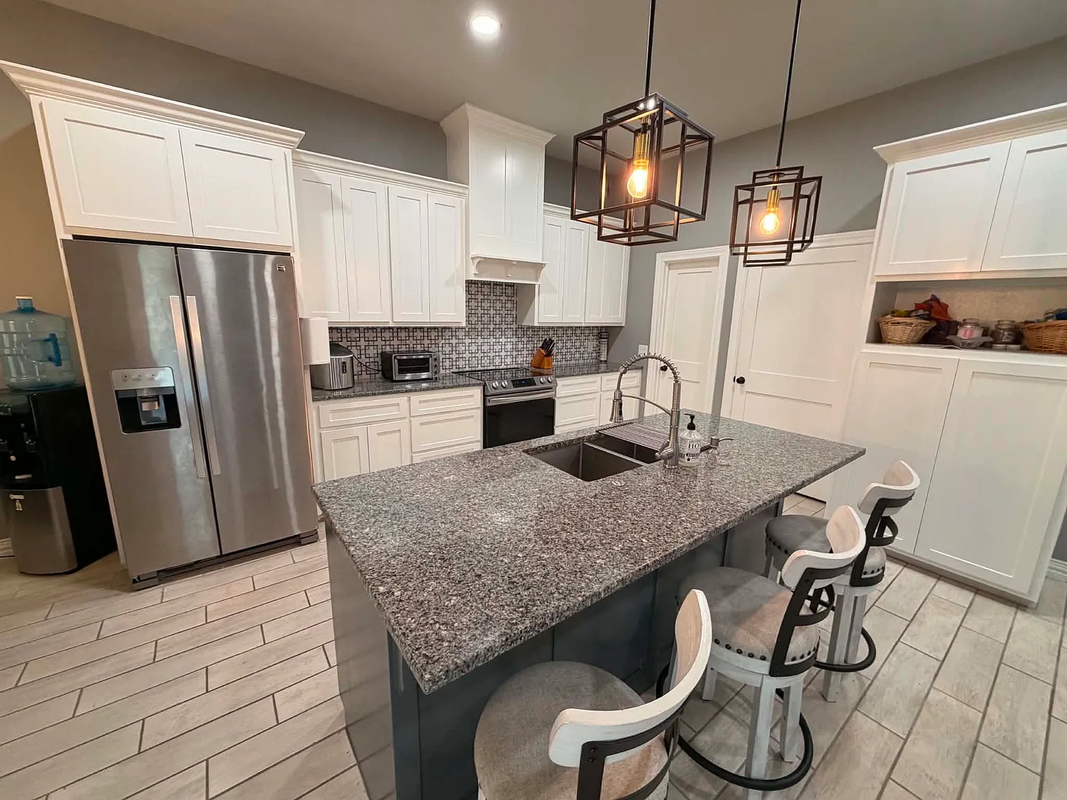 1005 West 5th Street - 1 — Photo 3