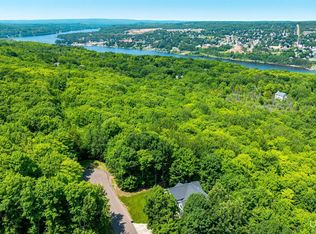 1906 White Oak Ln, Houghton, MI 49931