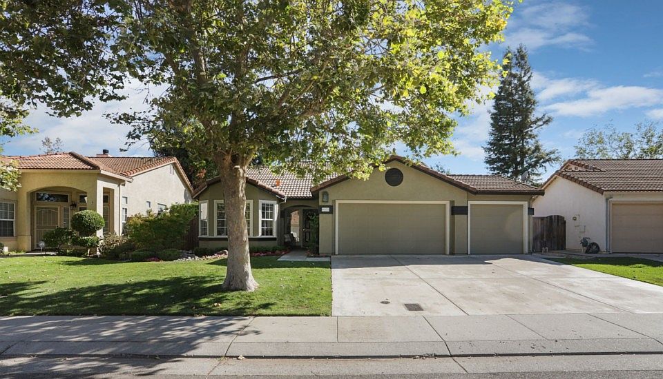 1st image of 10077 River Oaks Dr