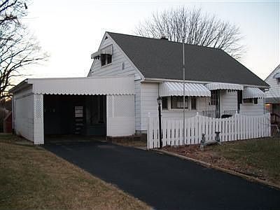 1st image of 211 Hayden Ave