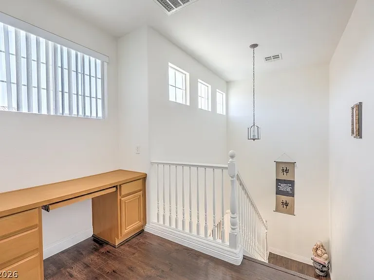 437 Eternity St — Photo 17