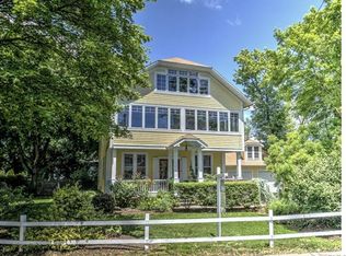 60 Pelham St, Milford, CT 06460
