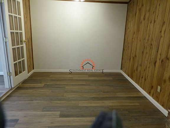 5th image of 700 W Manana Blvd