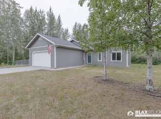1180 Labrador Tea Ct, North Pole, AK 99705