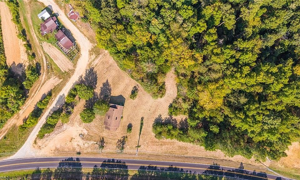 1st image of 855 Gunn Poole Rd