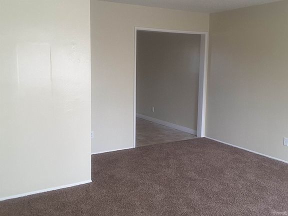 3rd image of 12216 Custer St