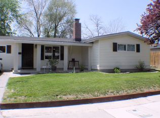 909 Sbragia Way, Sparks, NV 89431