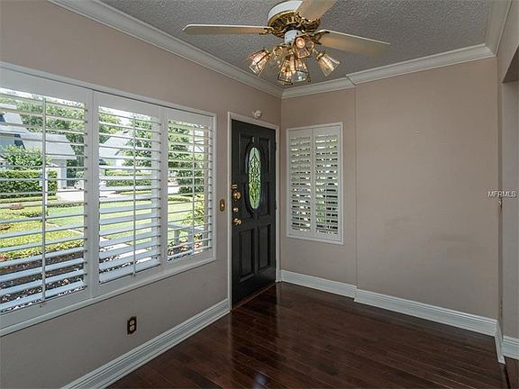 3rd image of 1520 Grove Ter