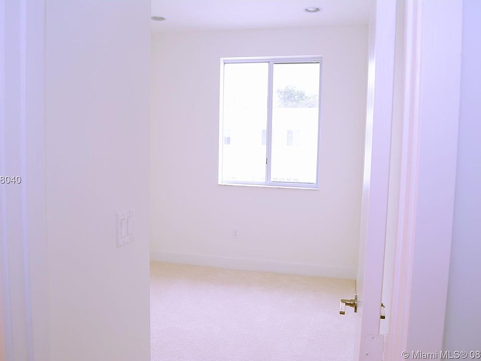 1st image of 2620 NE 212th Ter
