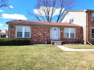 35270 Terrybrook Dr, Sterling Heights, MI 48312