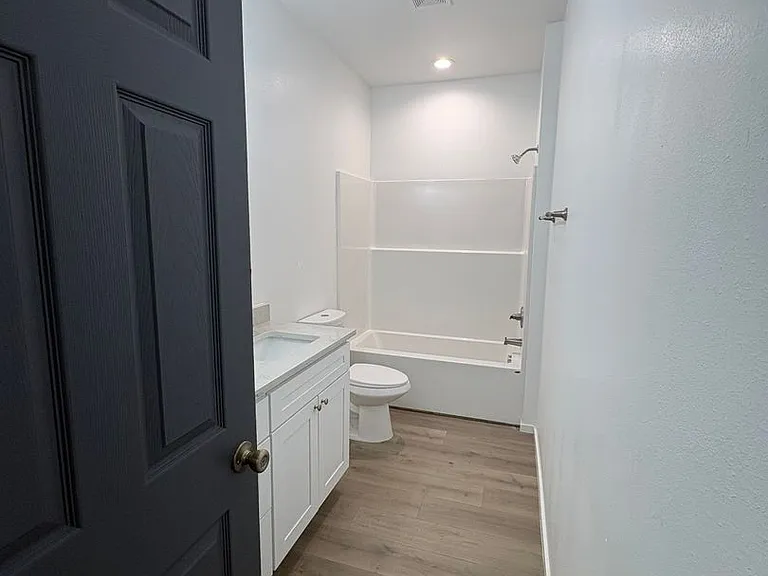 2390 Cascade St — Photo 18
