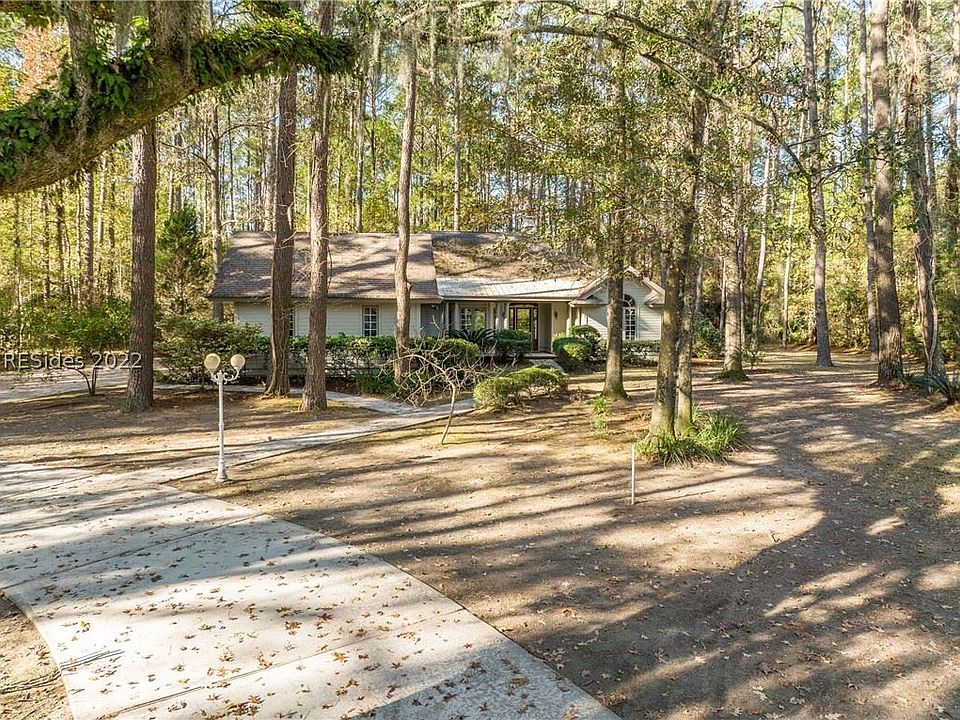 1st image of 7 Chechessee Cir