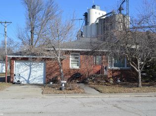 105 N 3rd St, Thornton, IA 50479
