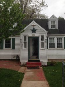 39 Sequin St, Hartford, CT, 06106