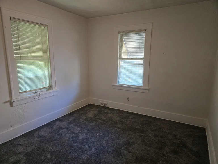 899 W Main St #3 — Photo 3
