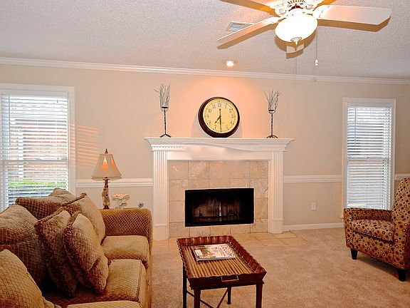 2nd image of 8645 Meadow Green Dr