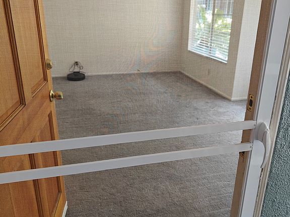 4th image of 1329 E 1st St APT 27
