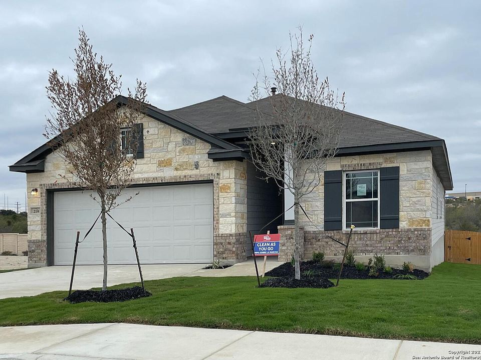 1st image of 219 Kayla Avenue