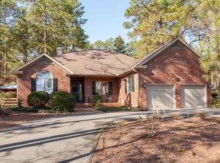 625 Lake Forest Dr SE, Pinehurst, NC 28374