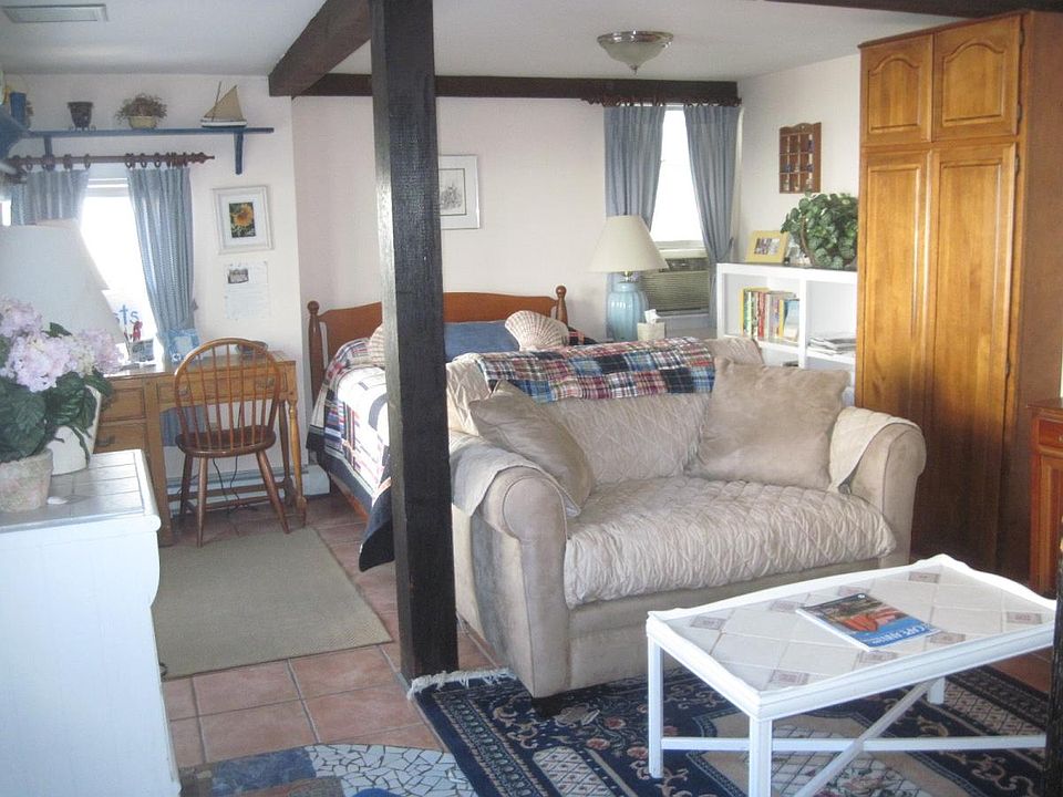 Sleeping area with desk