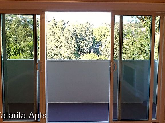 3rd image of 2212 N Cahuenga Blvd APT 205