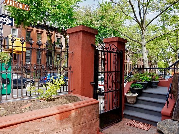 3rd image of 575 Carlton Ave #4