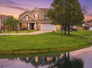 611 Melrose Ct, Greenfield, IN 46140