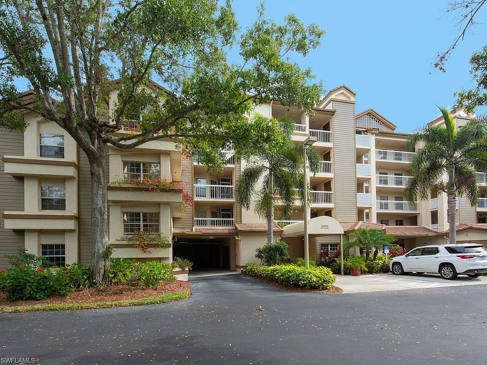1st image of 26910 Wedgewood Dr APT 203