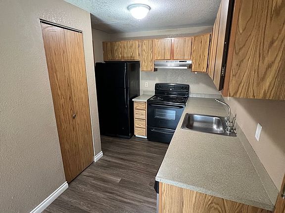 2nd image of 4327 8th Ave NE #B403