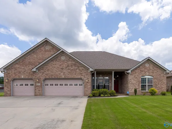 2203 Sorrento Pl SW, Decatur, AL 35603