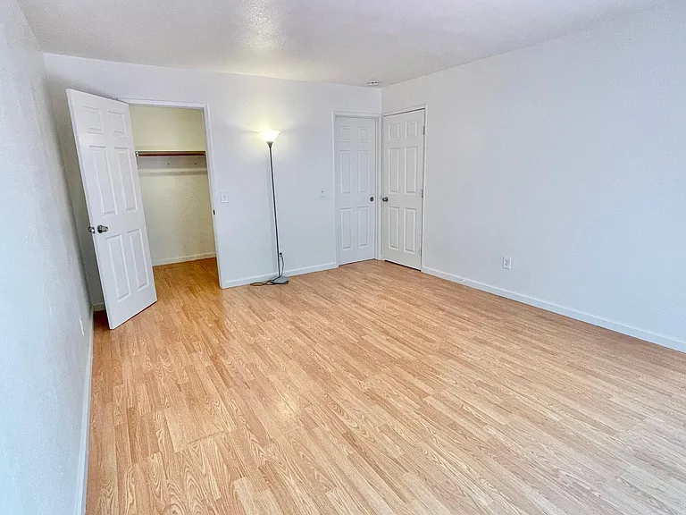 1431 Jasmine Cir — Photo 9