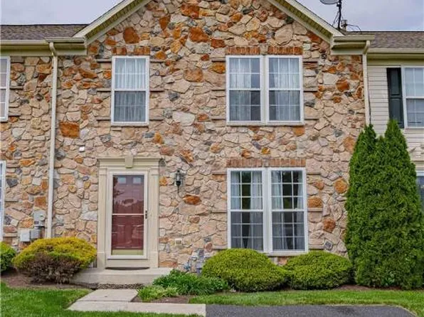 4387 Apple Blossom Dr, Center Valley, PA 18034