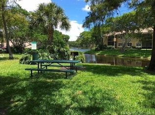 860 Cypress Park Way APT E, Pompano Beach, FL 33064