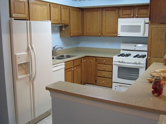 3rd image of 8115 Lacy Dr APT 145