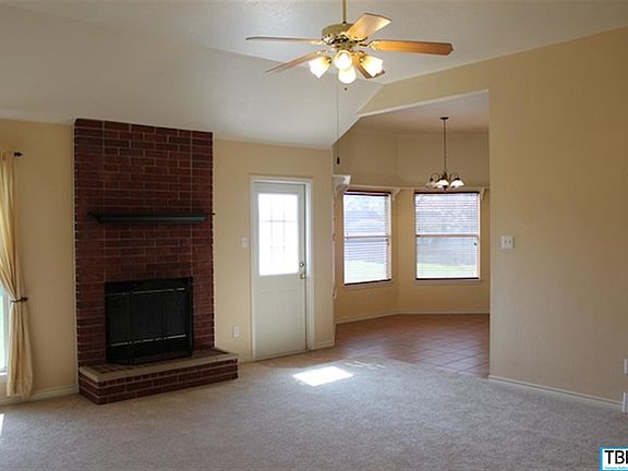 4th image of 2317 Warwicke Ct