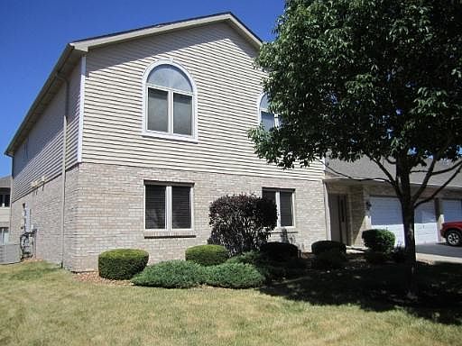 1st image of 2600 Crescenzo Dr